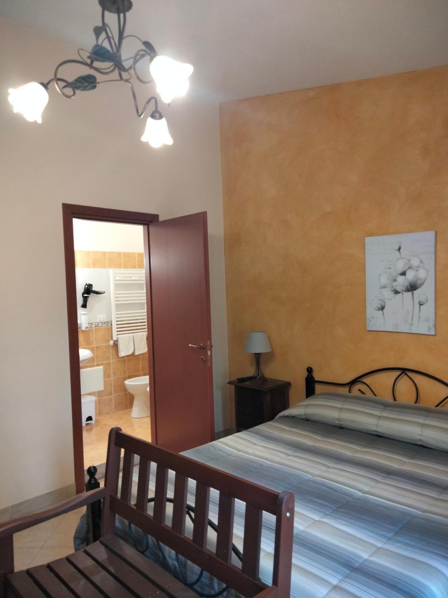 The Best Rooms & Apartments - Parcheggia Gratis Sotto Casa Ed Entra - Mazara del Vallo Exteriör bild