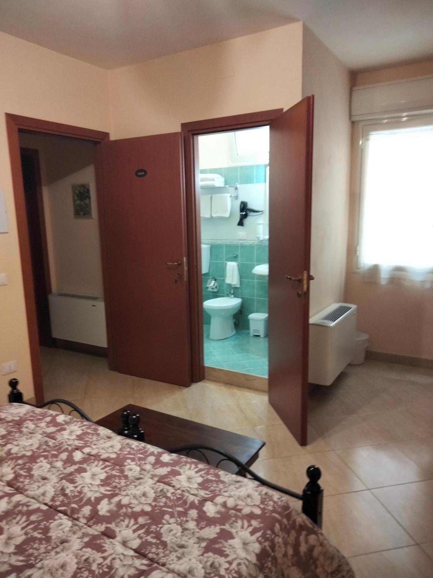 The Best Rooms & Apartments - Parcheggia Gratis Sotto Casa Ed Entra - Mazara del Vallo Exteriör bild