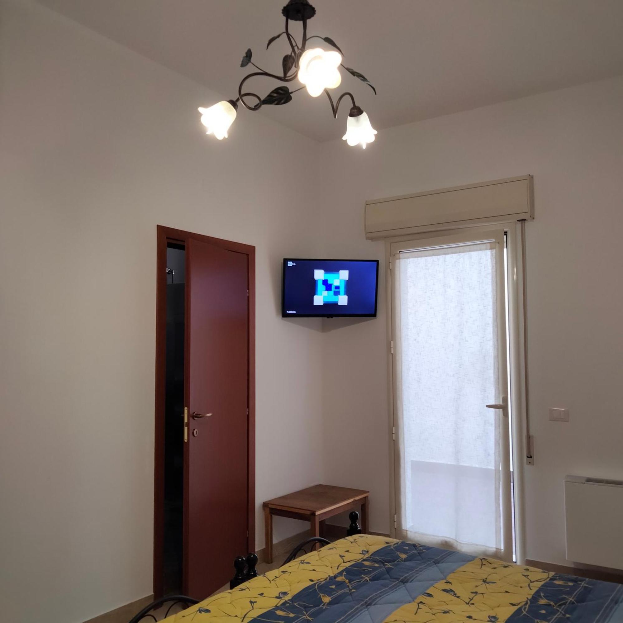 The Best Rooms & Apartments - Parcheggia Gratis Sotto Casa Ed Entra - Mazara del Vallo Rum bild